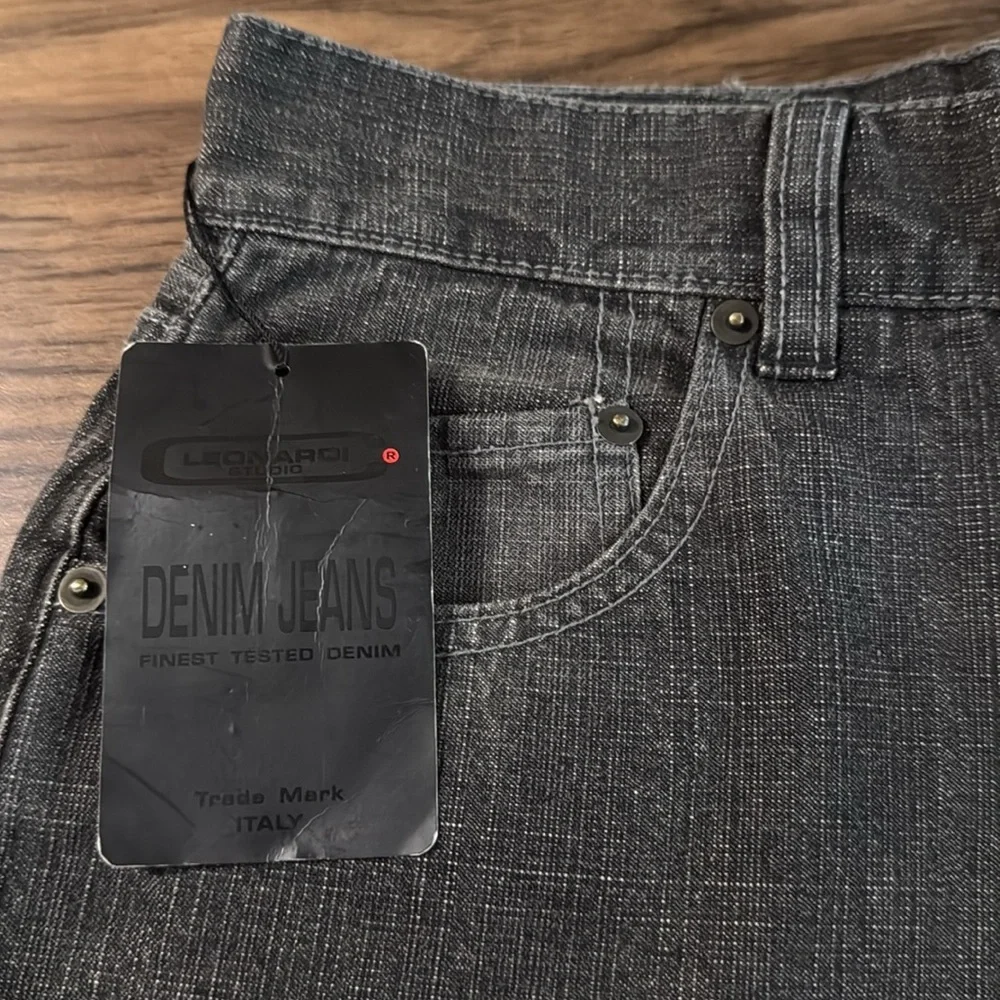 Leonardi stylish gray